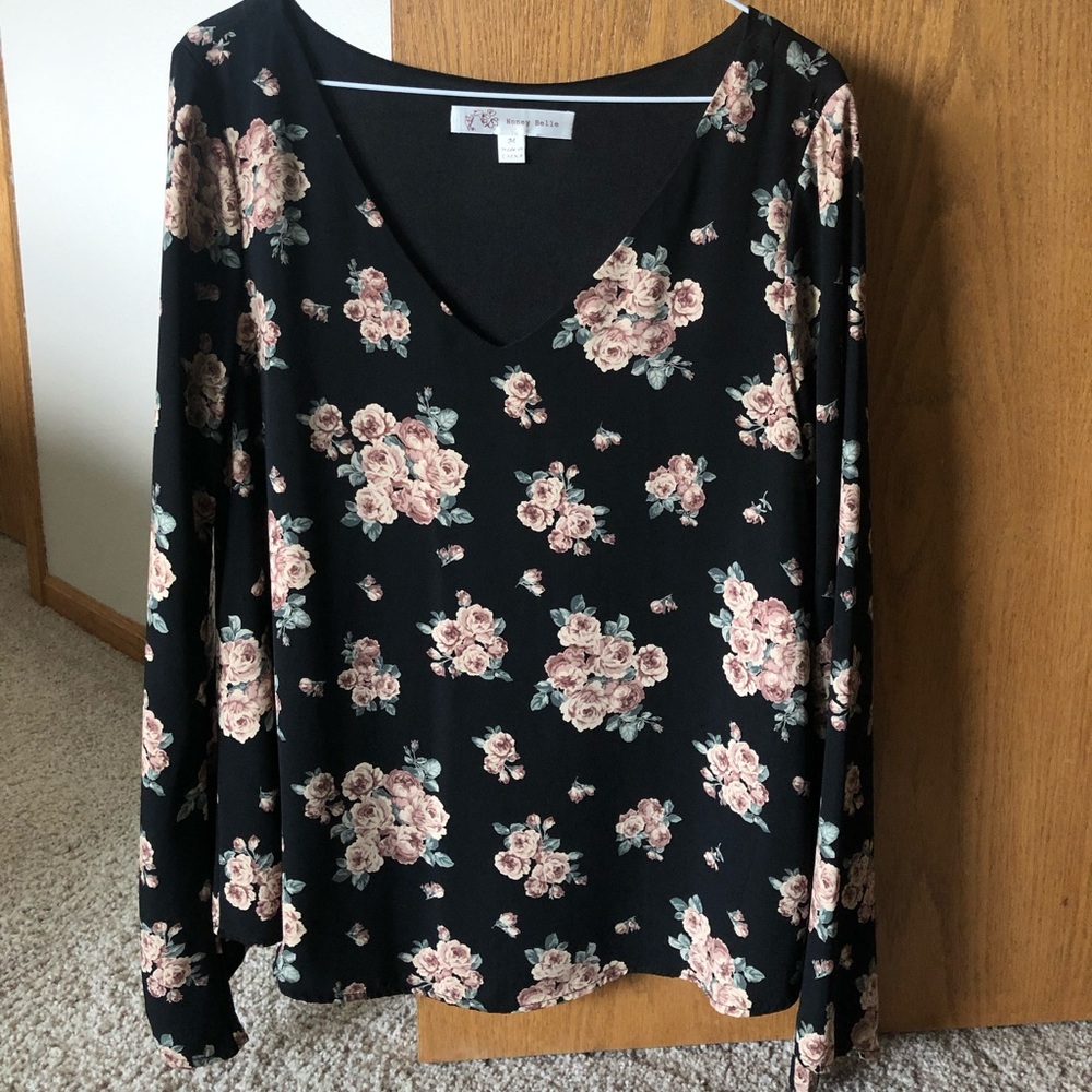 Belled sleeve blouse